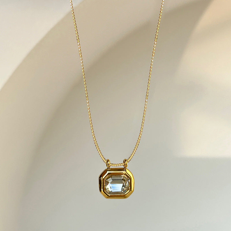 Stunning Necklace for Daily Wear
