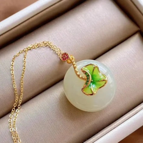 Elegant Silver Necklace for Every Occasion