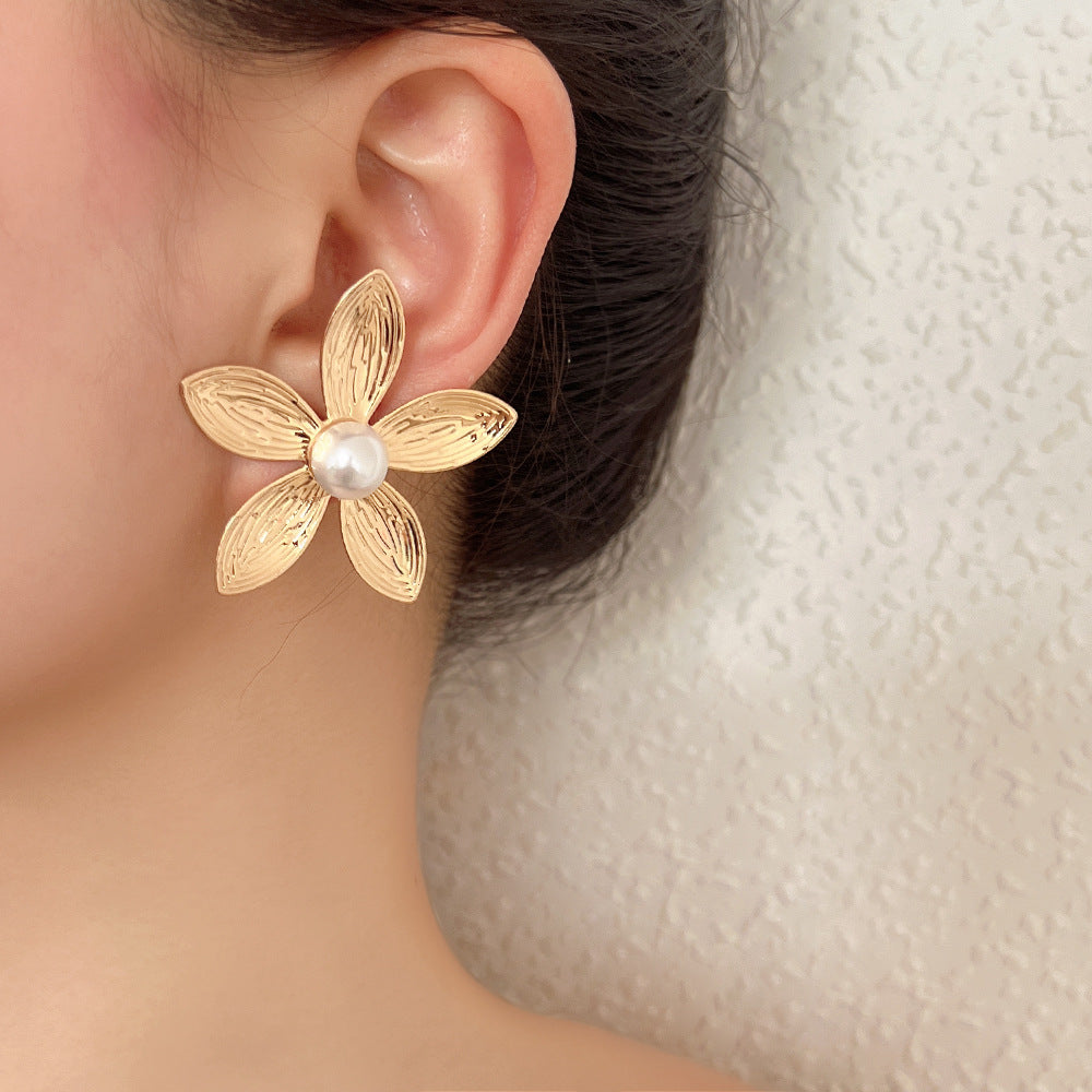 Delicate Artisan Pearl Earring