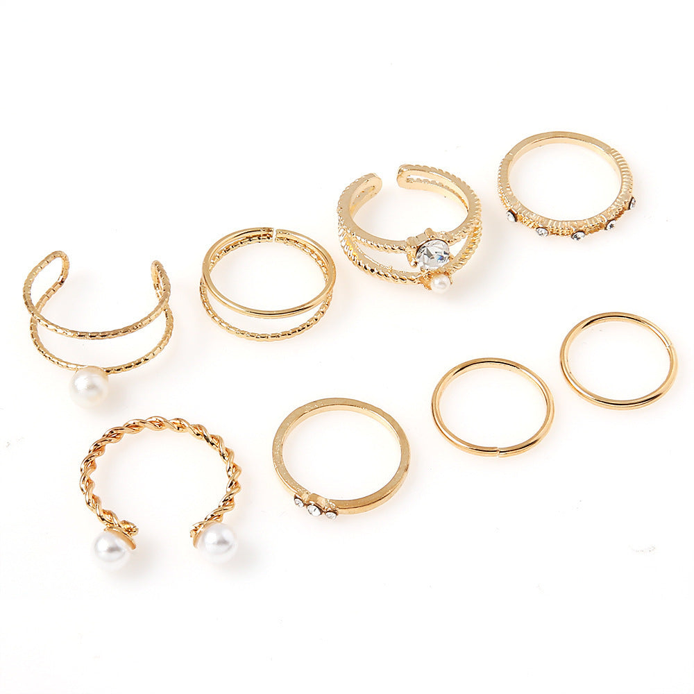 Beautiful Gold Set with Unique Style