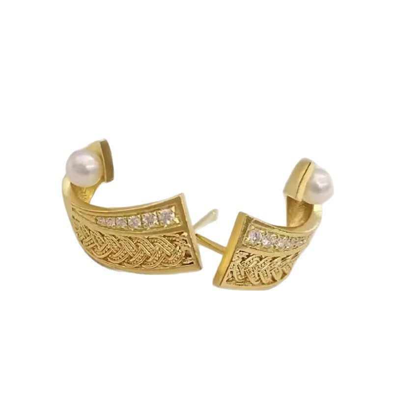 Charming Piece for Any Occasion