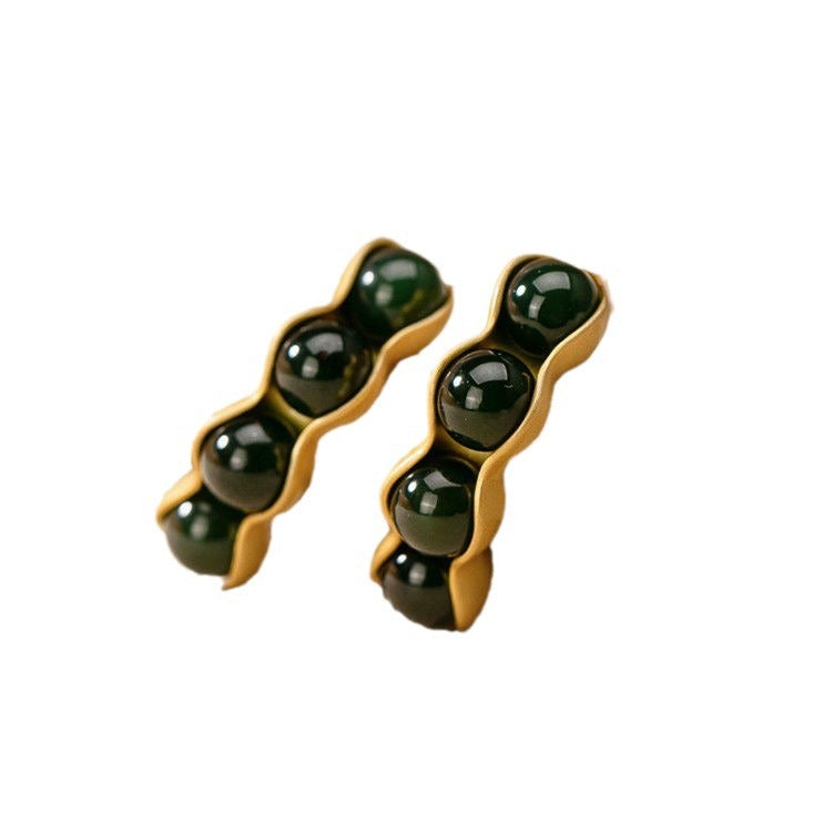 Charming Silver Earring for Any Occasion