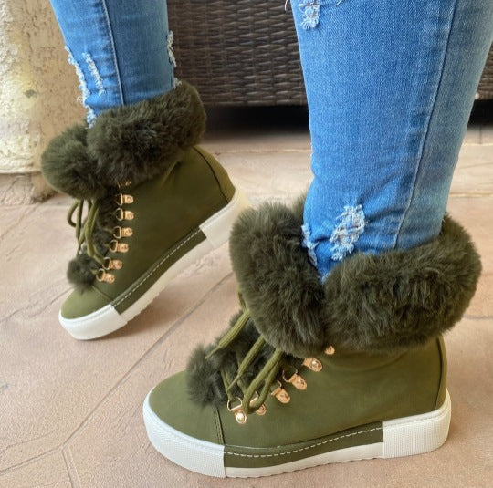 Chic Orthopedic Boots with Unique Design