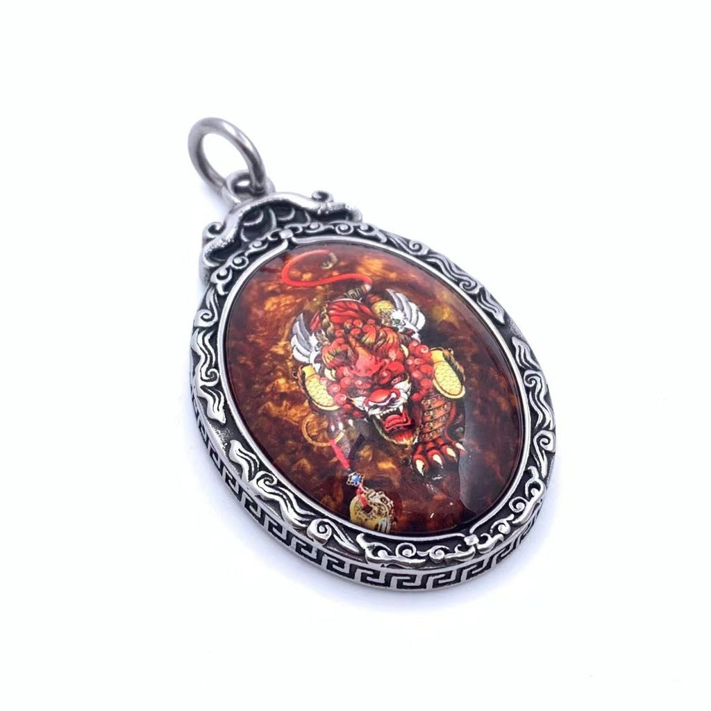 Charming Pendant for Any Occasion
