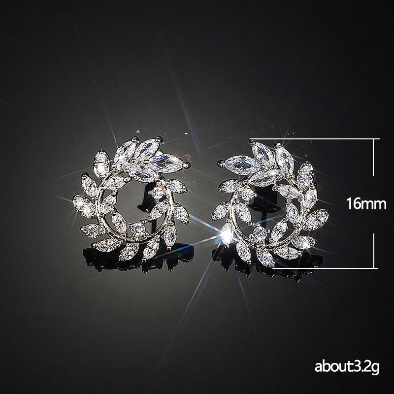 Charming Earring for Any Occasion