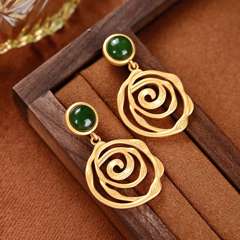 Vintage Handmade Gold Earring