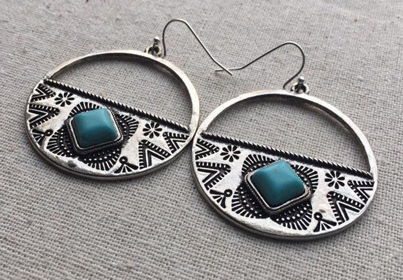 Stunning Earring for Daily Wear