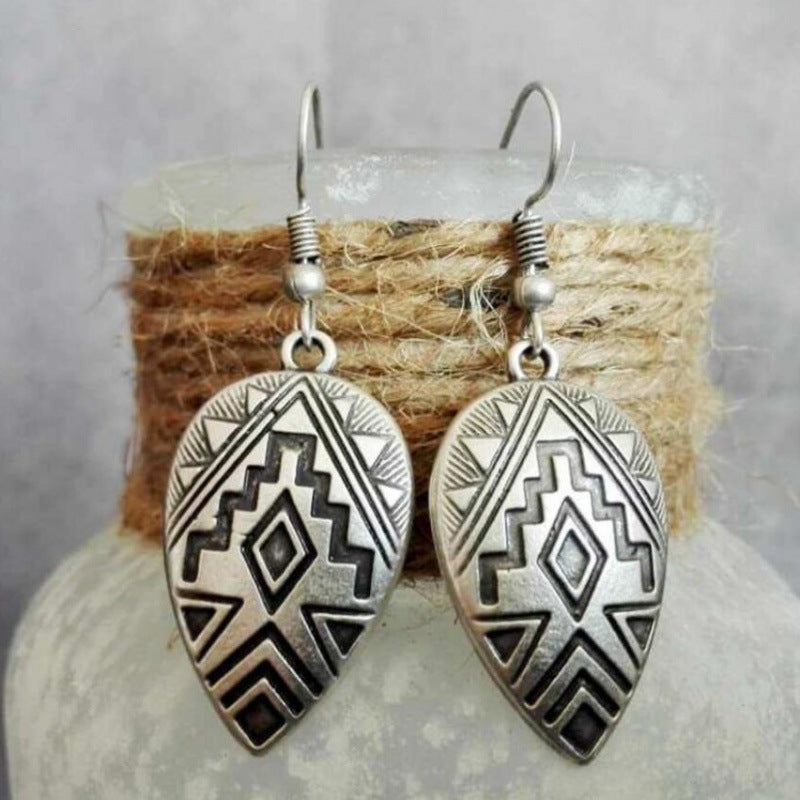 Charming Earring for Any Occasion