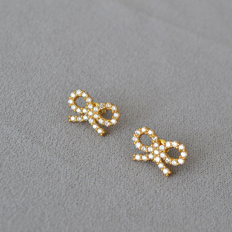 Delicate Artisan Gold Earring