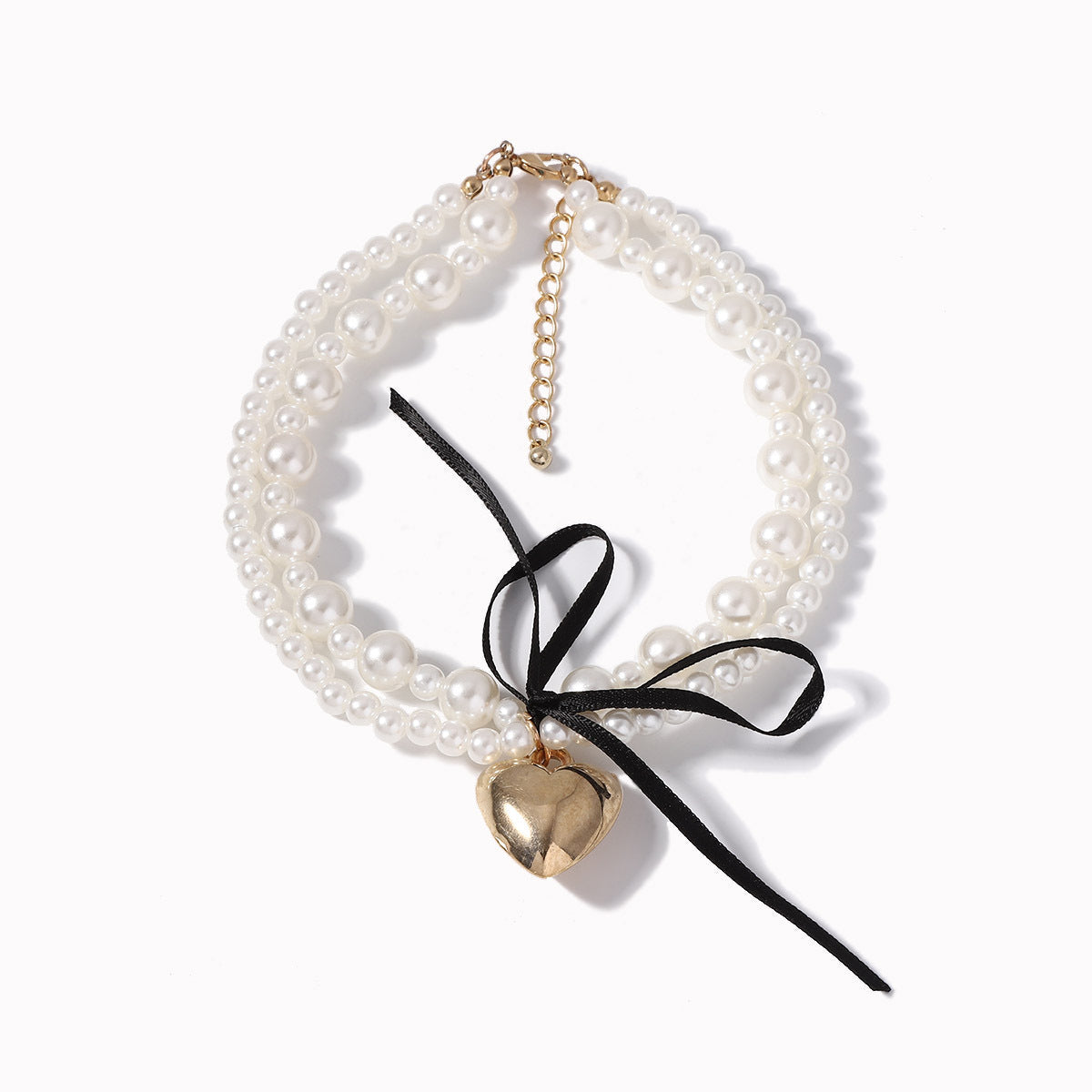 Classic Pearl Necklace with Timeless Appeal