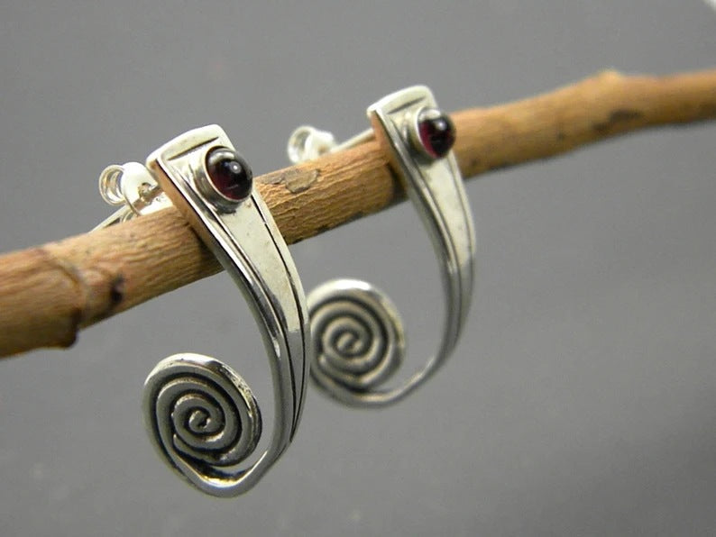 Stunning Earring for Daily Wear