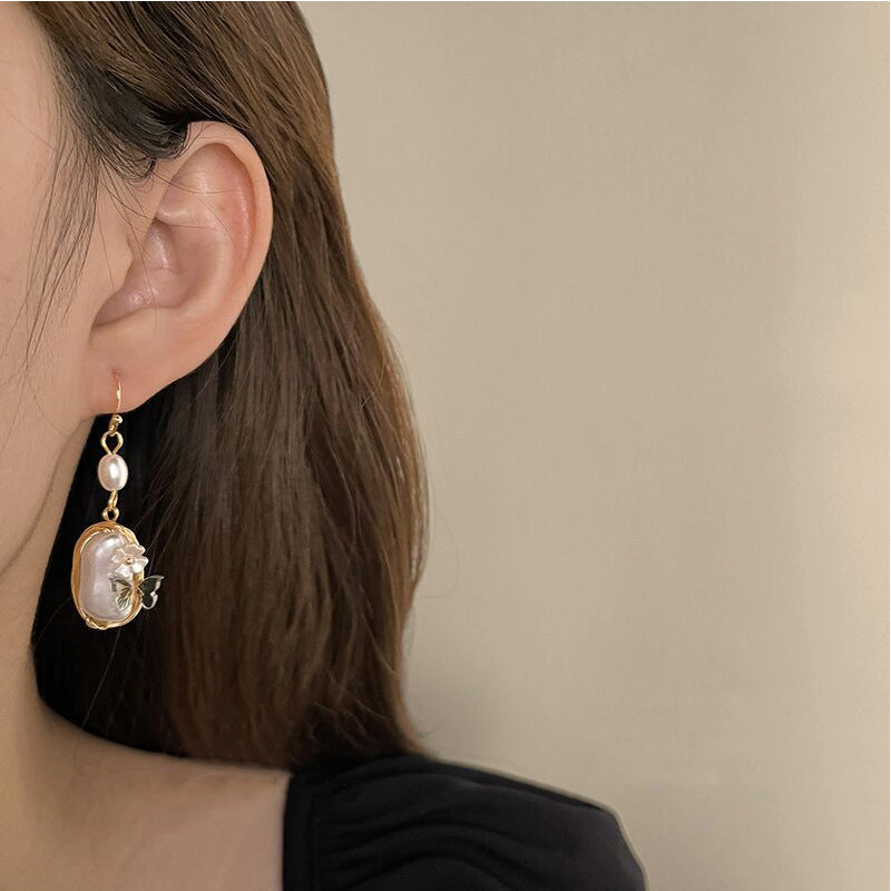 Stunning Earring for Daily Wear