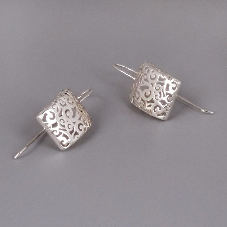 Vintage Handmade Gold Earring