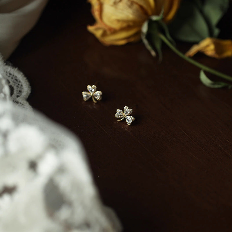 Romantic Earring for Special Moments
