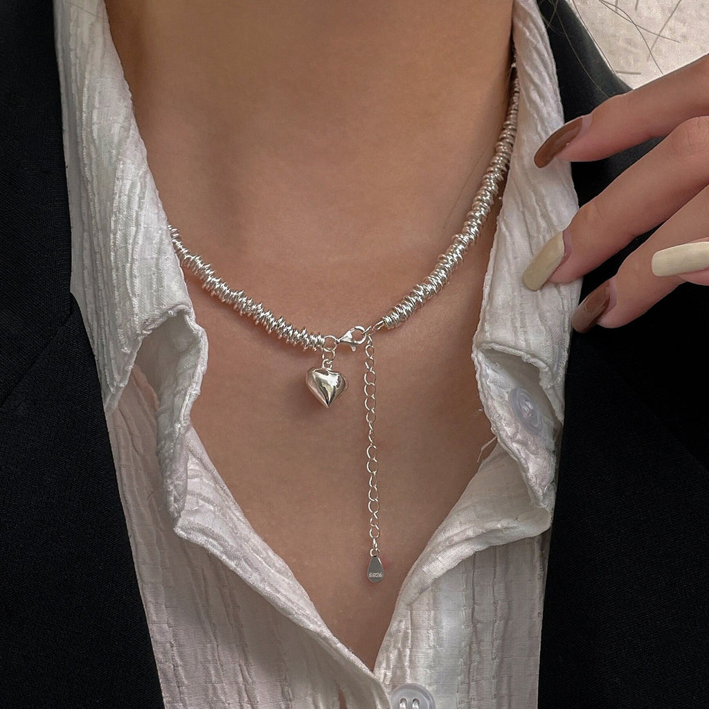 Charming Silver Necklace for Any Occasion