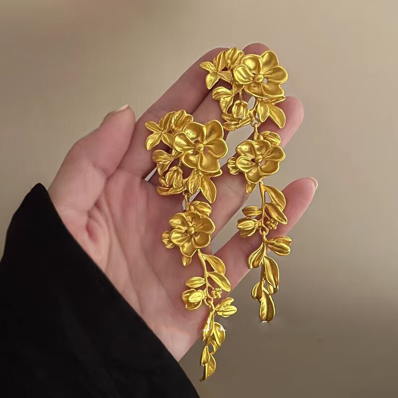 Classic Earring with Timeless Appeal