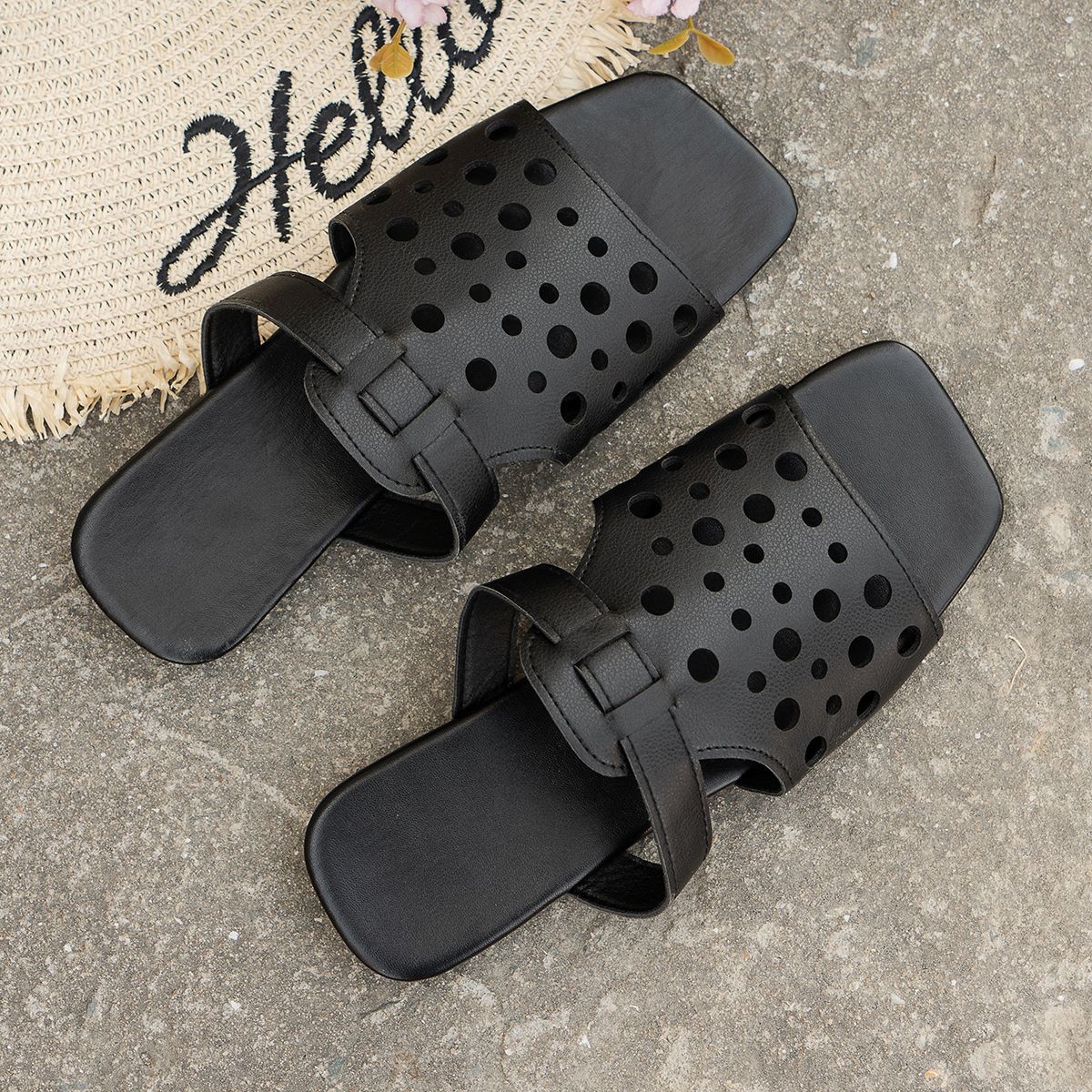 Chic Orthopedic Sandals with Unique Design