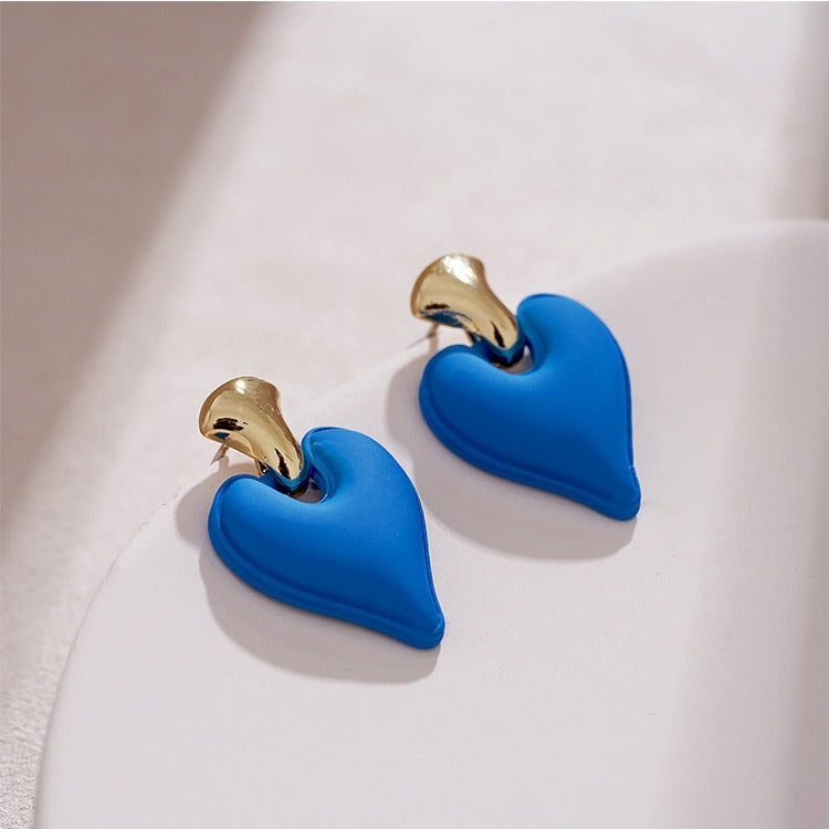Classic Earring with Timeless Appeal
