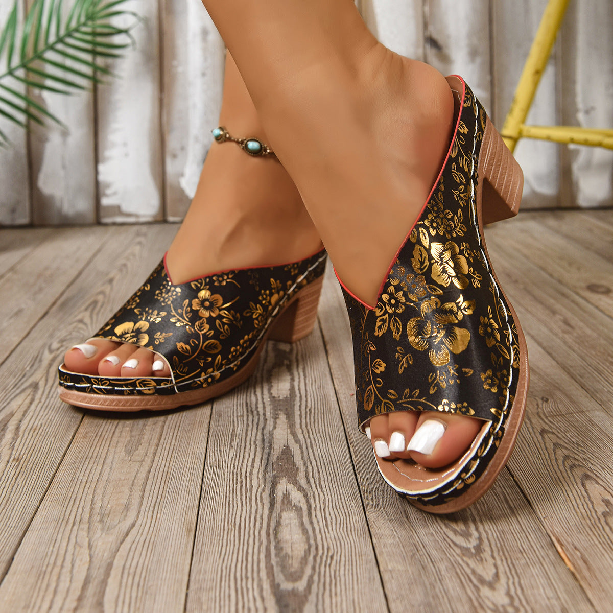 Graceful Orthopedic Sandals for Modern Look