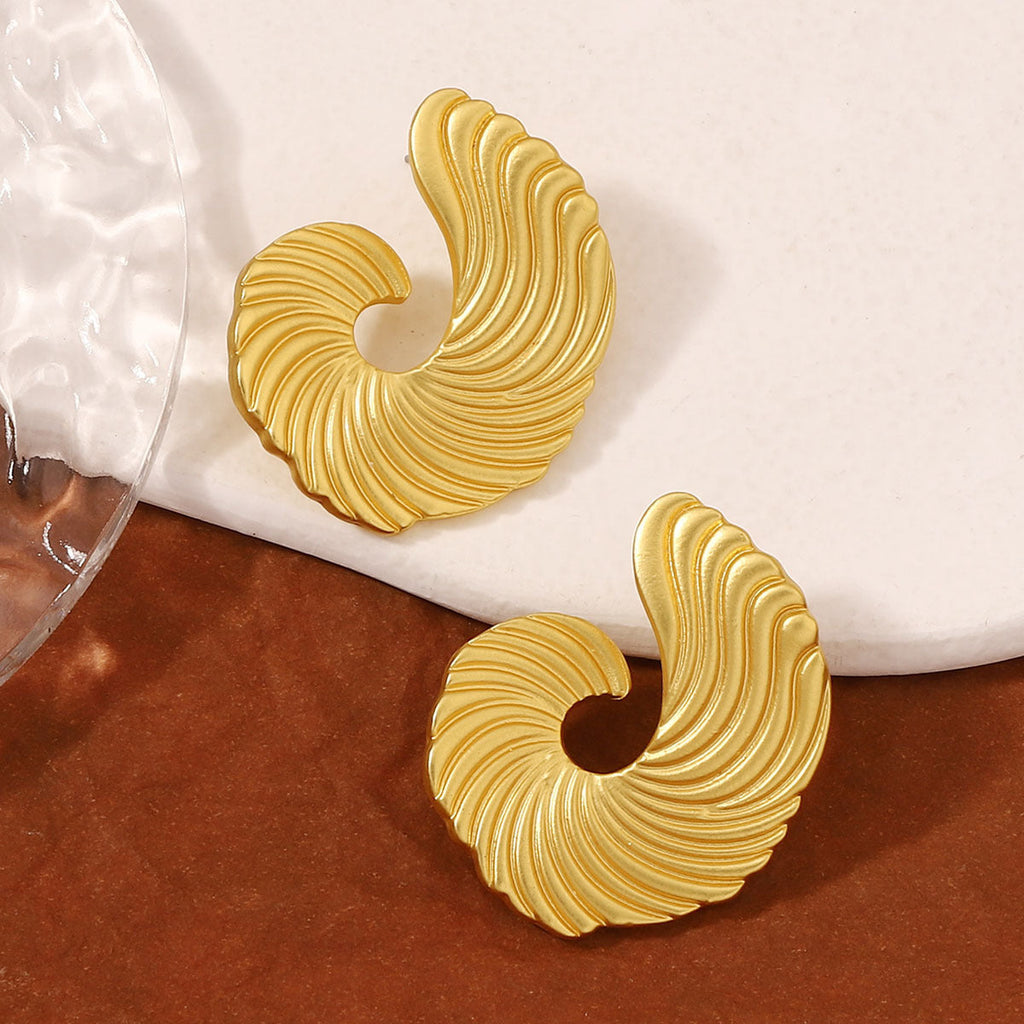 Classic Earring with Timeless Appeal