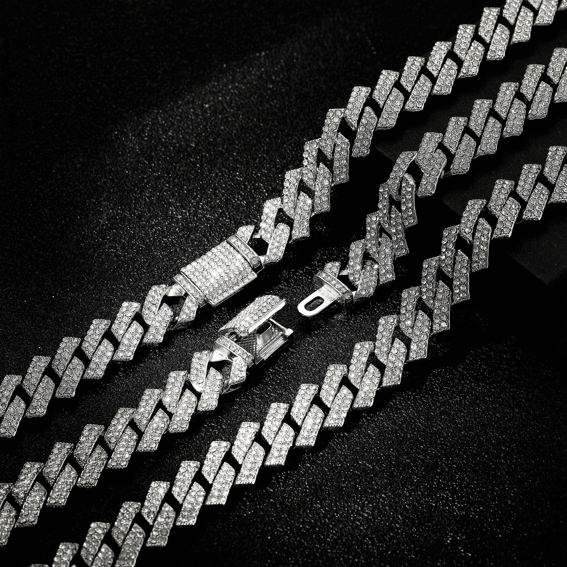Classic Necklace with Timeless Appeal