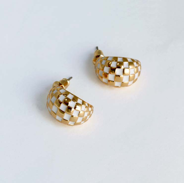 Vintage Handmade Gold Earring
