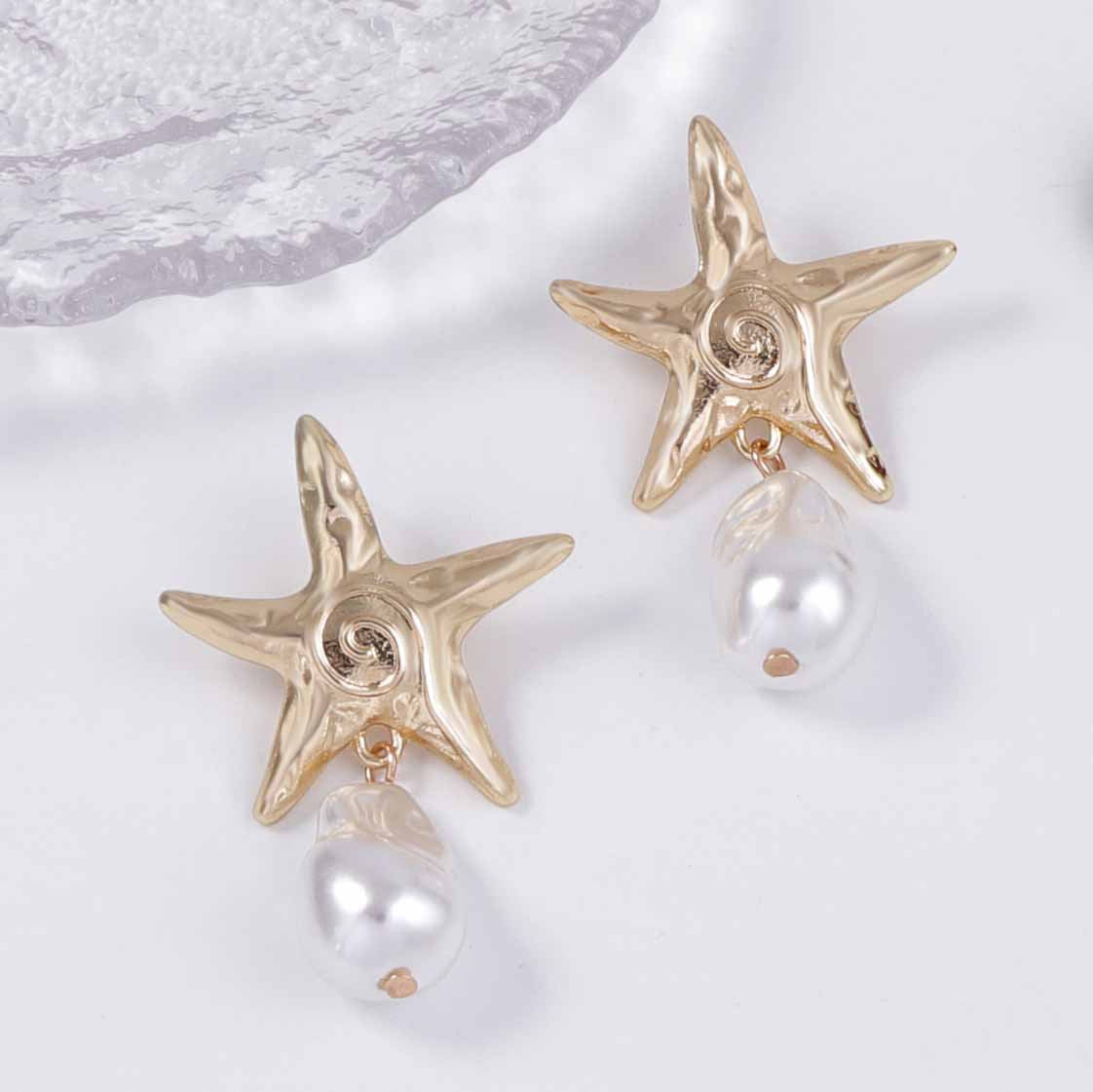 Romantic Pearl Earring for Special Moments