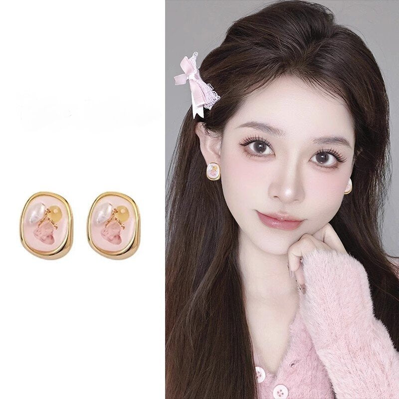 Charming Pearl Earring for Any Occasion