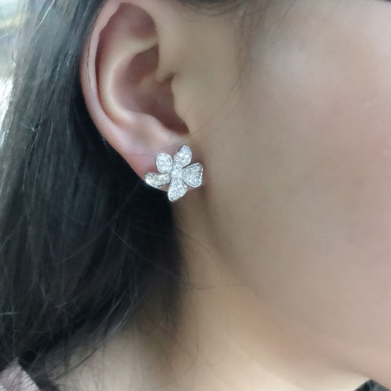 Elegant Earring for Every Occasion