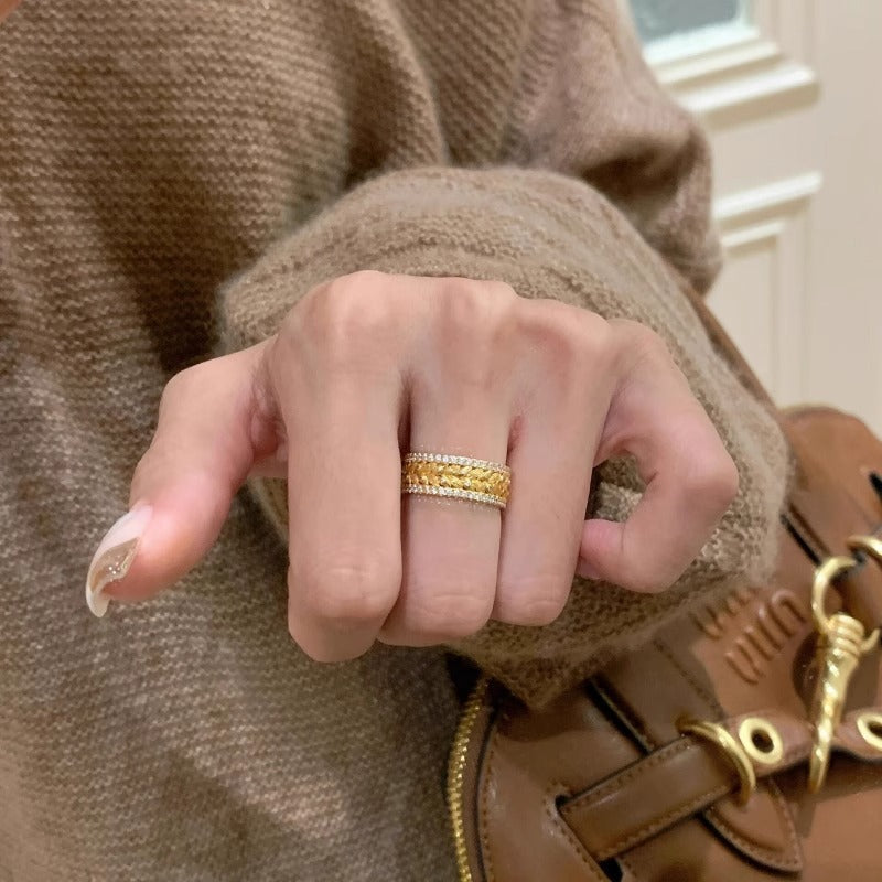 Classic Ring with Timeless Appeal