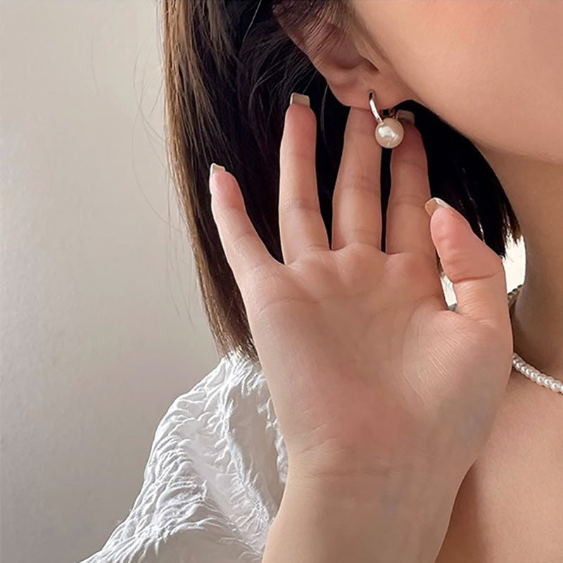 Romantic Pearl Earring for Special Moments