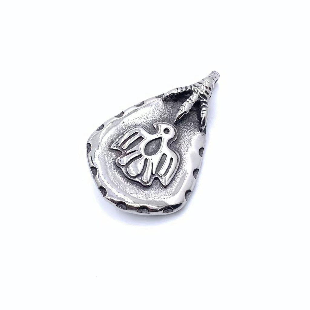 Elegant Pendant for Every Occasion