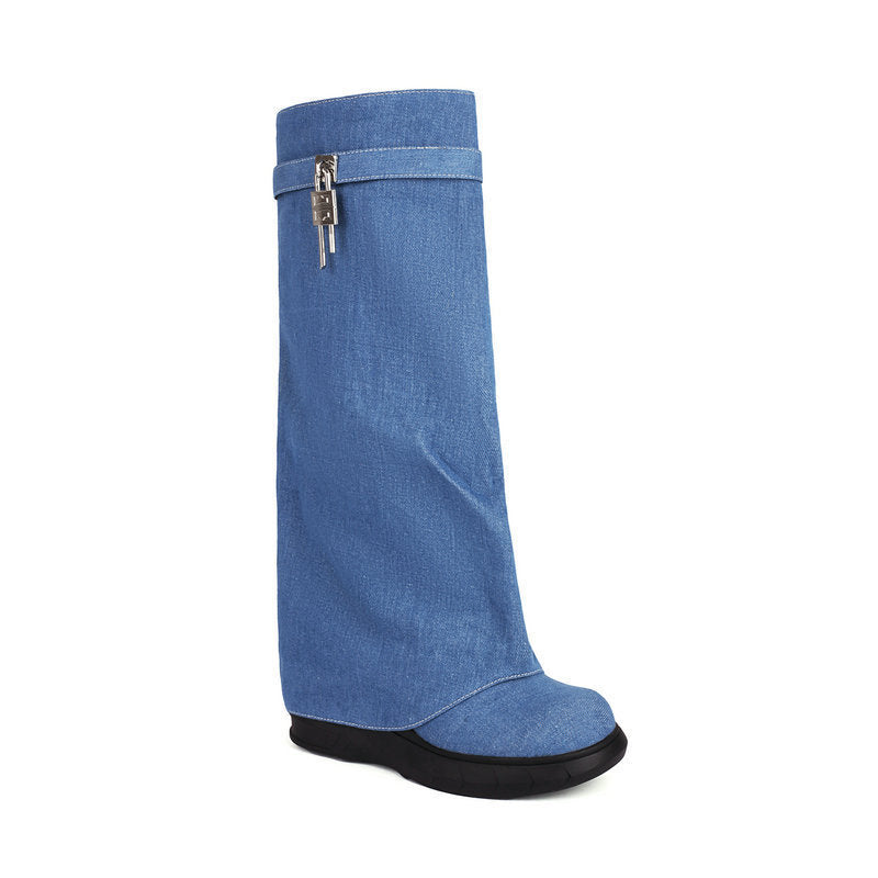 Graceful Orthopedic Boots for Modern Look