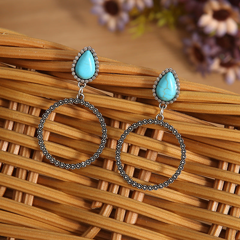 Beautiful Silver Earring with Unique Style