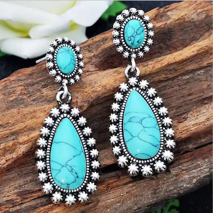 Classic Silver Earring with Timeless Appeal