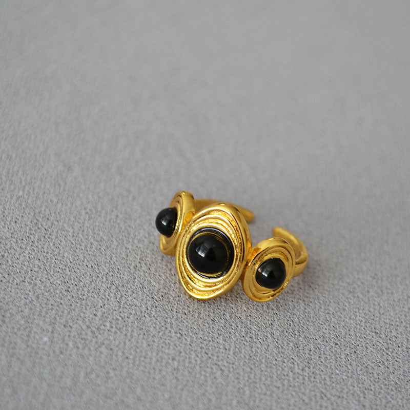Romantic Gold Ring for Special Moments