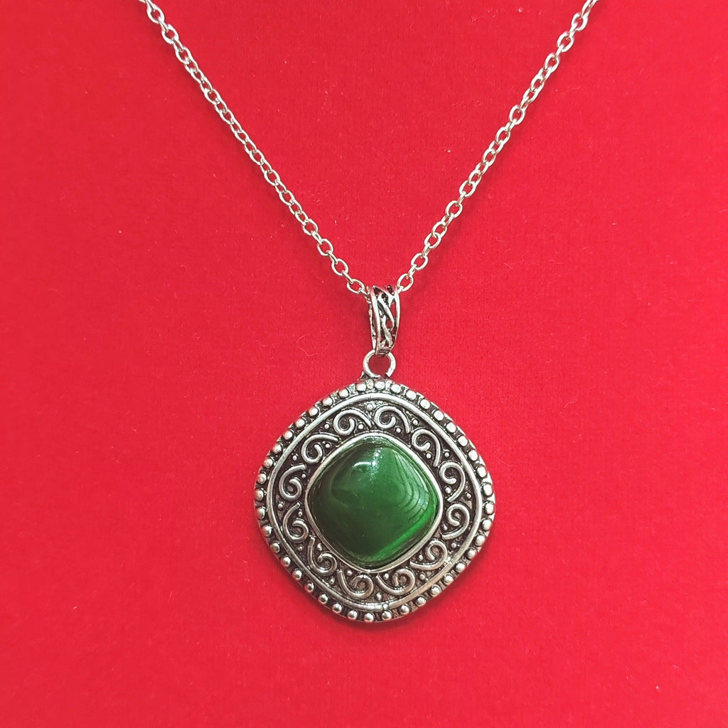 Stunning Necklace for Daily Wear