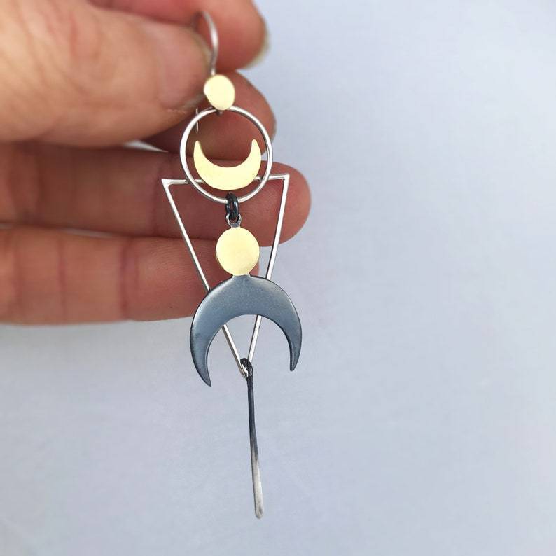Charming Earring for Any Occasion