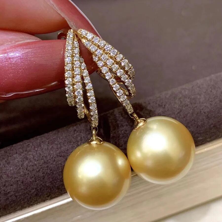 Stunning Earring for Daily Wear