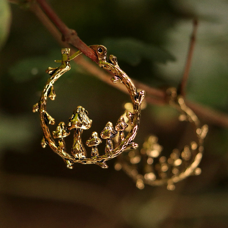 Beautiful Gold Earring with Unique Style
