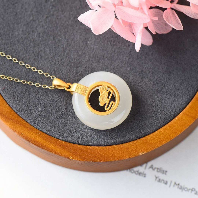 Elegant Gold Necklace for Every Occasion