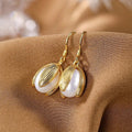 Classic Gold Earring with Timeless Appeal