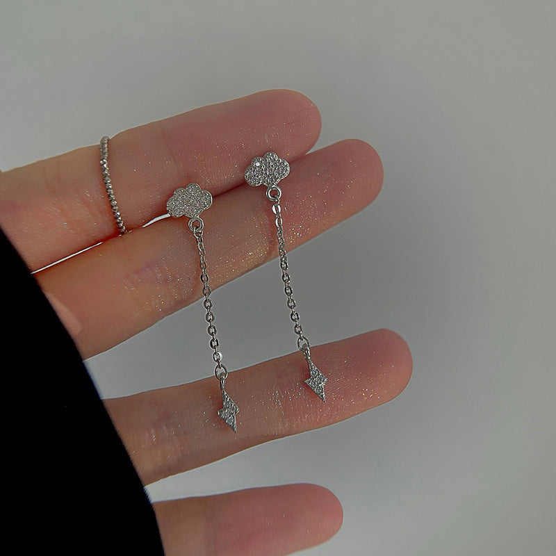 Charming Earring for Any Occasion
