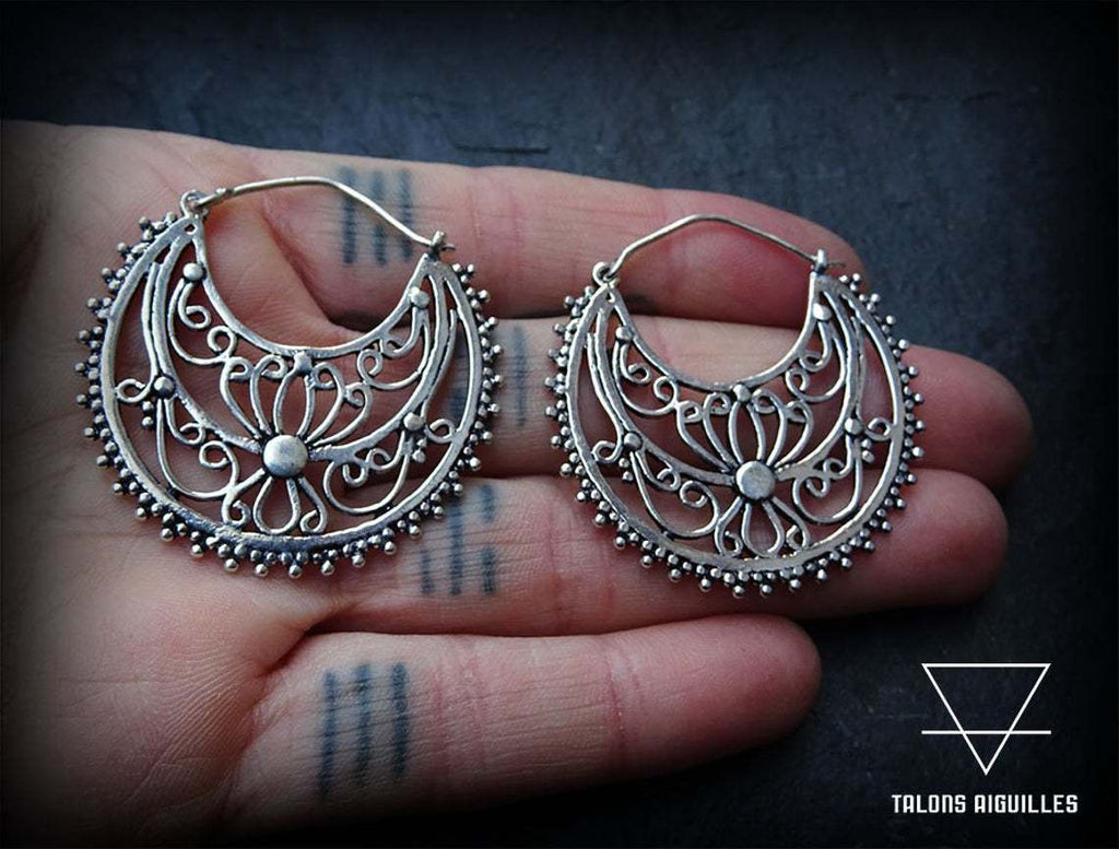 Vintage Handmade Earring