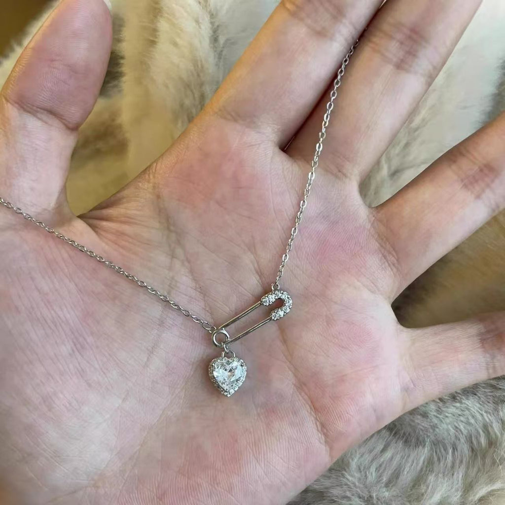 Stunning Necklace for Daily Wear