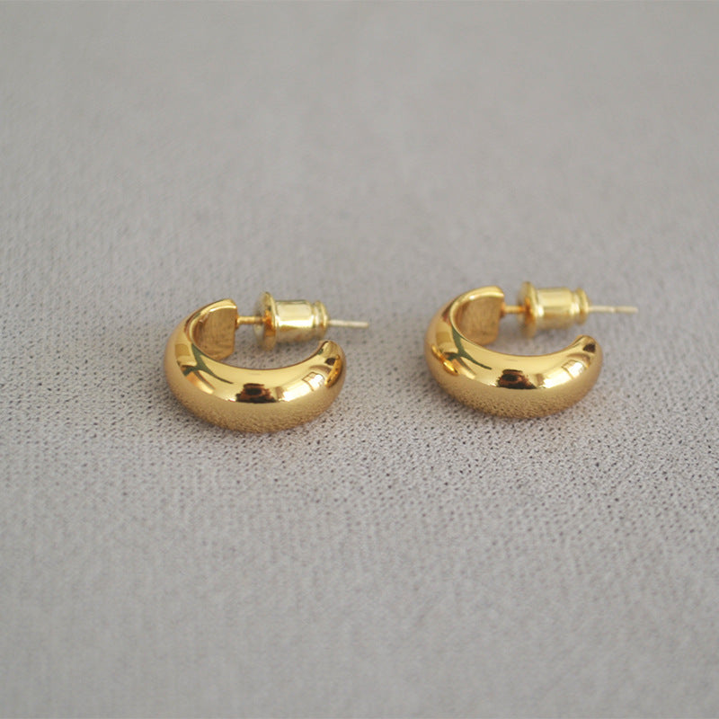 Elegant Gold Earring for Every Occasion