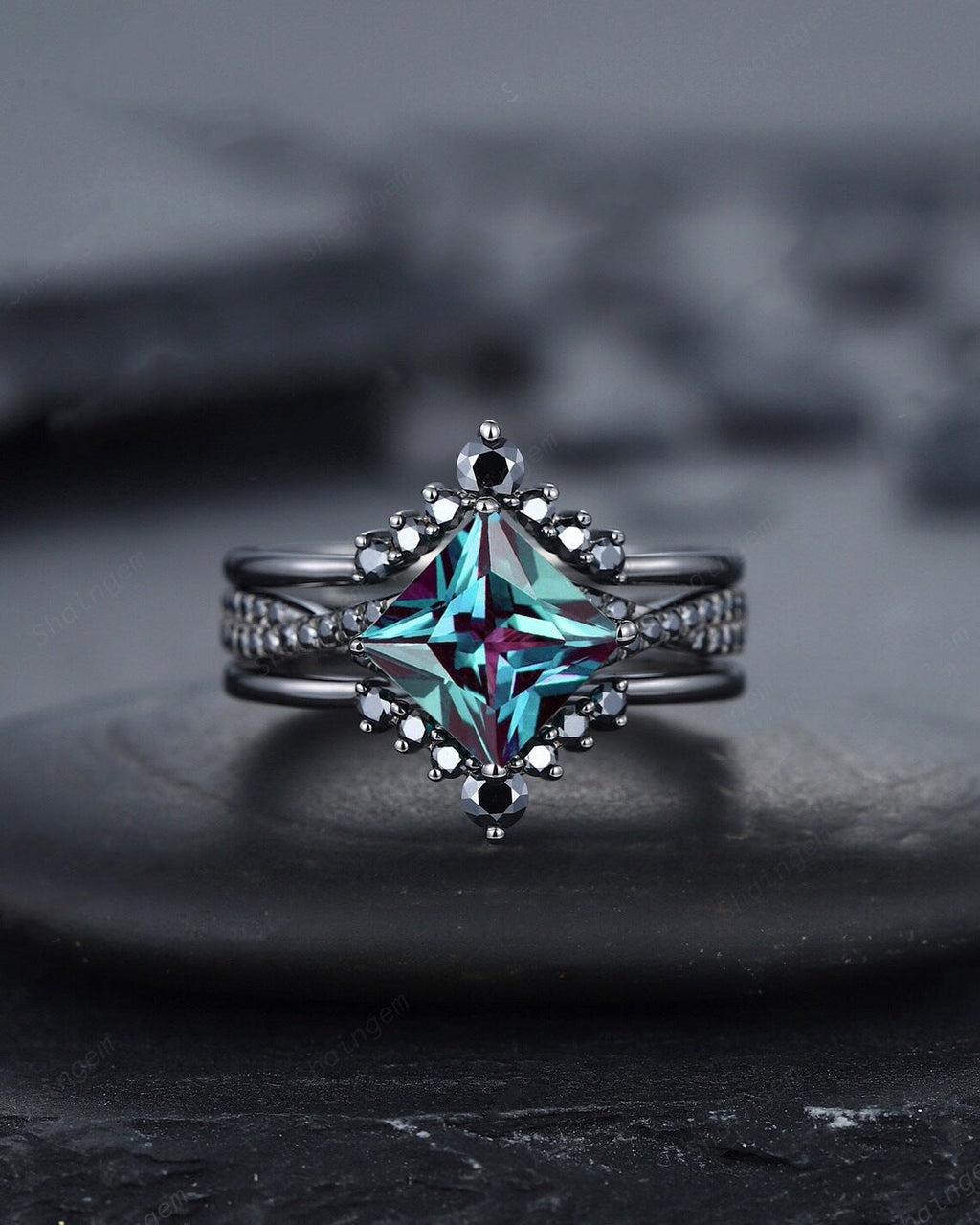 Beautiful Ring with Unique Style