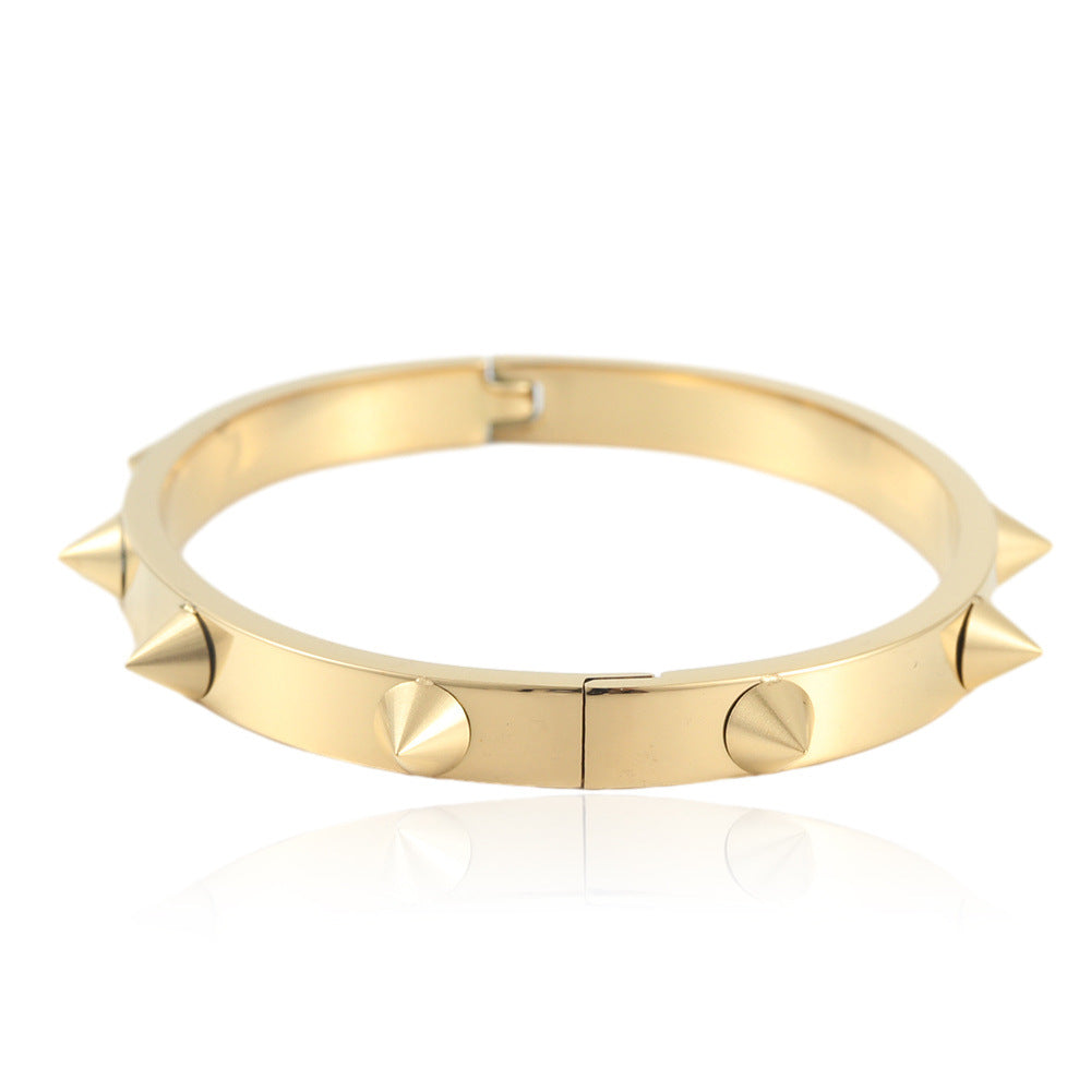 Charming Bracelet for Any Occasion