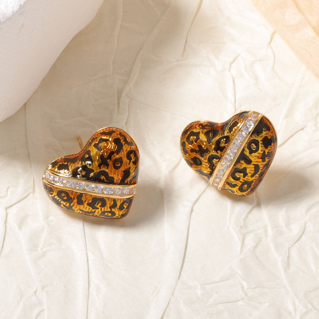 Charming Earring for Any Occasion