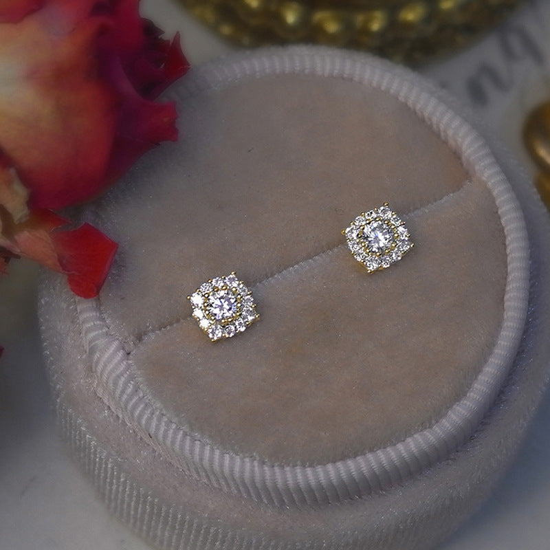 Classic Earring with Timeless Appeal